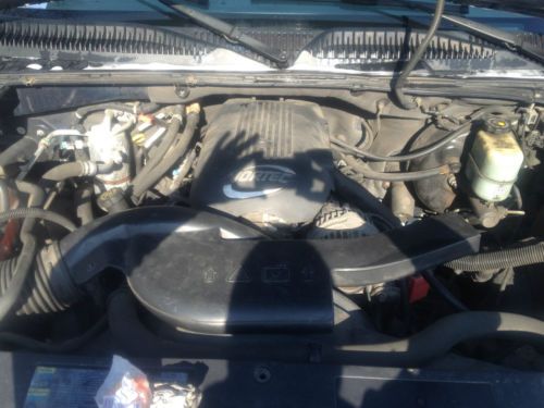 2001 GMC Yukon XL 1500 SLT Sport Utility 4-Door 5.3L, image 6