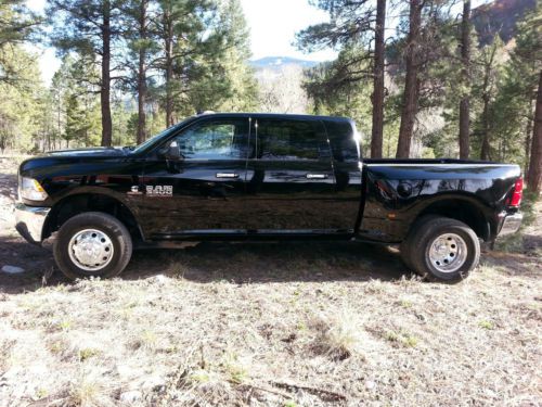 Dodge diesel 4 x 4 mega cab