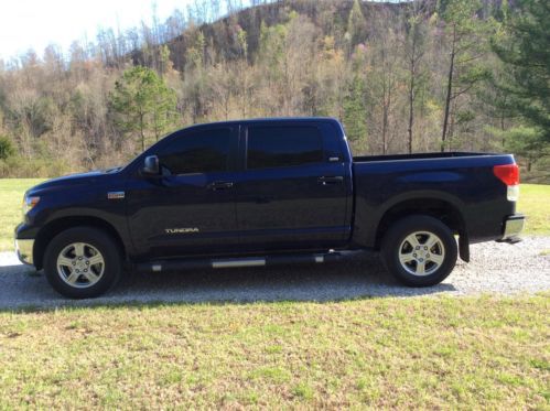 2011 toyota tundra 4x4 crewmax sr5  nautical blue