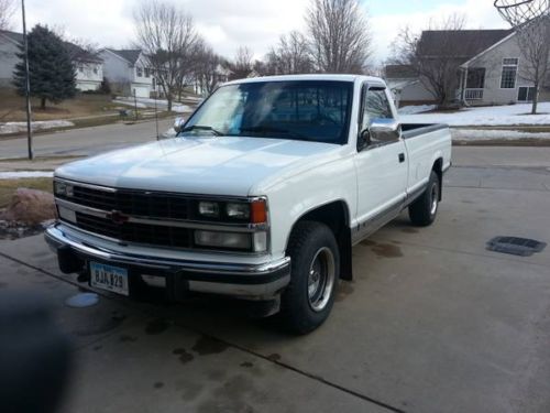 1989 chevy silverado c/k 1500 pickup truck (near mint)