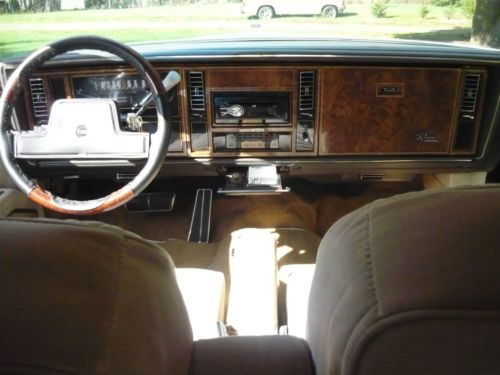1983 Buick Riviera 2Dr Coupe, image 8