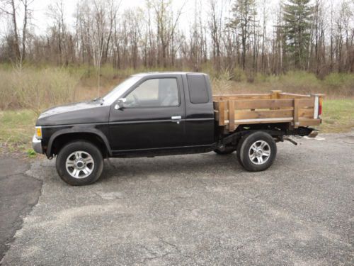 1997 nissan pickup xe standard cab pickup 2-door 2.4l