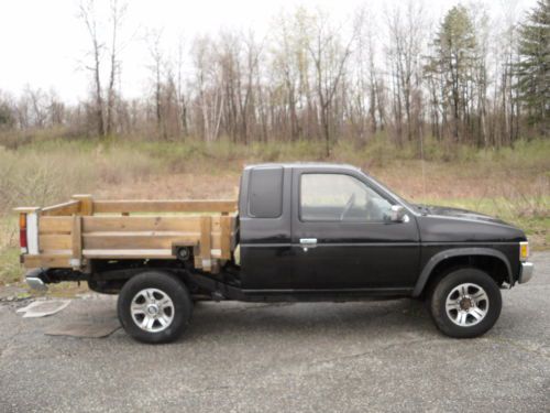 1997 Nissan Pickup XE Standard Cab Pickup 2-Door 2.4L, image 5