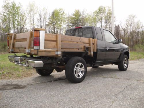 1997 Nissan Pickup XE Standard Cab Pickup 2-Door 2.4L, image 6