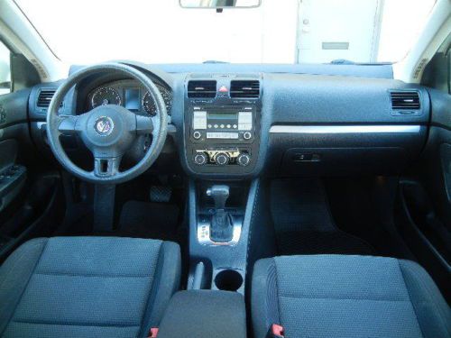 2010 Volkswagen Jetta S Sedan with 3 months or 3000 miles limited warranty, image 15