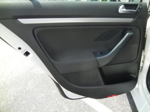 2010 Volkswagen Jetta S Sedan with 3 months or 3000 miles limited warranty, image 21