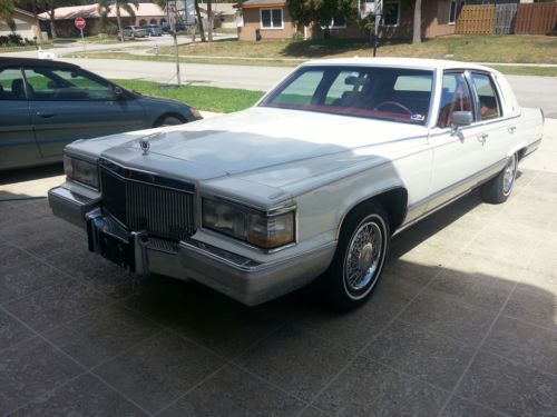 1991 Cadillac Fleetwood Brougham, this car is super clean, image 4