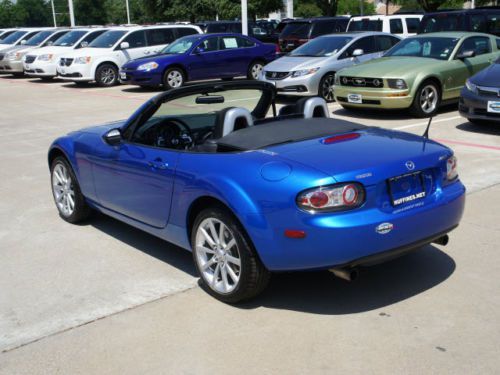 Manual Convertible 2.0L Power Steering Power Door Locks Power Windows Clock, image 5