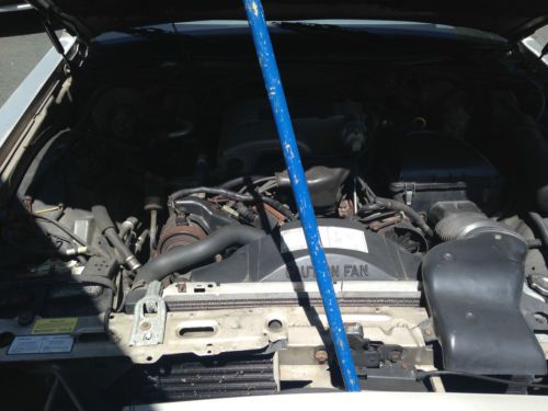 1989 Lincoln Town Car Signature Sedan 4-Door 5.0L, image 16