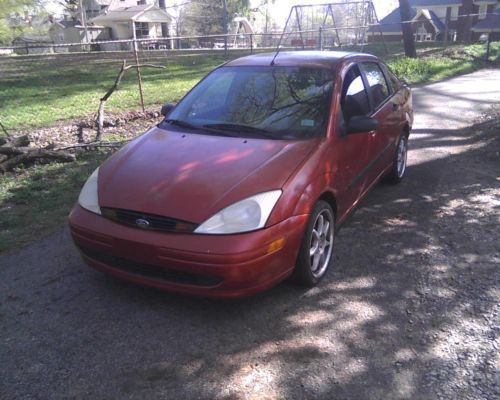 2000 ford focus 4 door sedan 2.0 split port