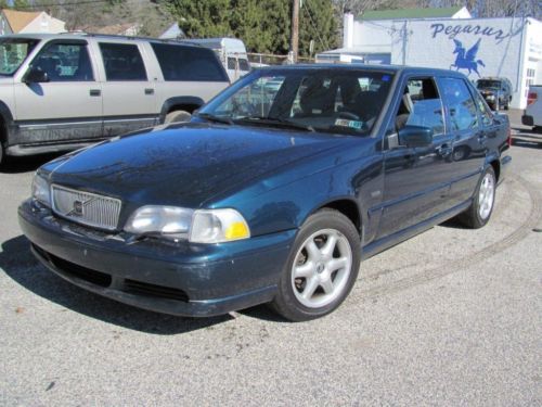 1998 volvo s70 base sedan 4-door 2.4l