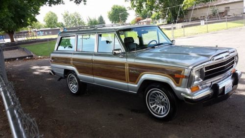 1989 jeep grand wagoneer base sport utility 4-door 5.9l beautiful jeep!!!!