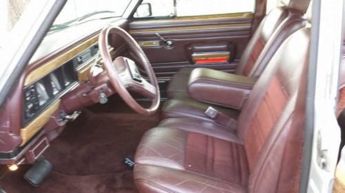 1989 Jeep Grand Wagoneer Base Sport Utility 4-Door 5.9L Beautiful Jeep!!!!, image 5