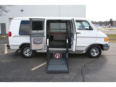 98 dodge ram handicap accessible wheelchair van side lift low miles low reserve