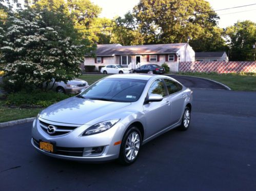 2011 mazda6 itouring, 25,422 miles, silver, alloy wheels, am/fm/6cd, mp3 port.