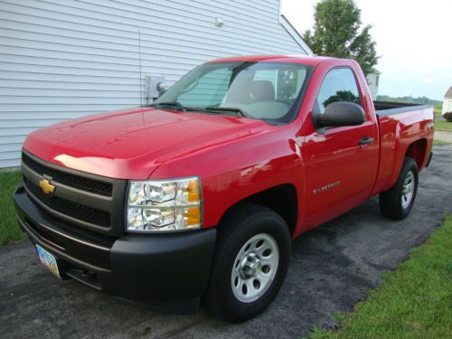 2012 chevrolet silverado 4x4 1500 wt standard cab pickup 2-door 4.3l