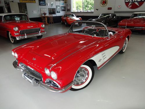 1961 chevrolet corvette