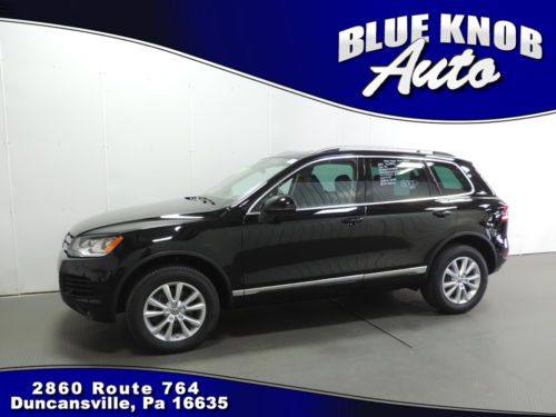 Financing available awd leather heated seats cd changer aux port automatic black