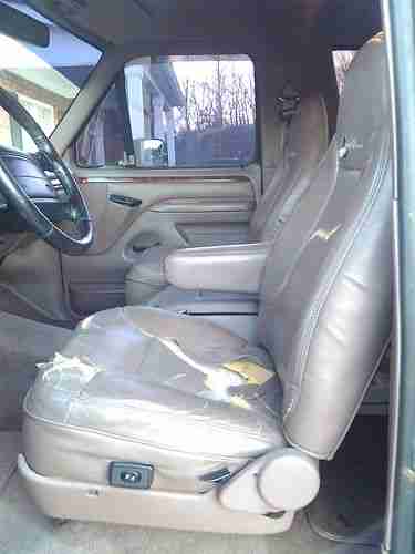 1996 Ford Bronco Eddie Bauer Sport Utility 2-Door 5.8L Lifted, image 4