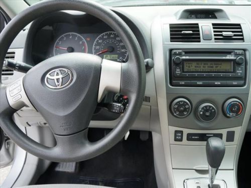 2012 toyota corolla le