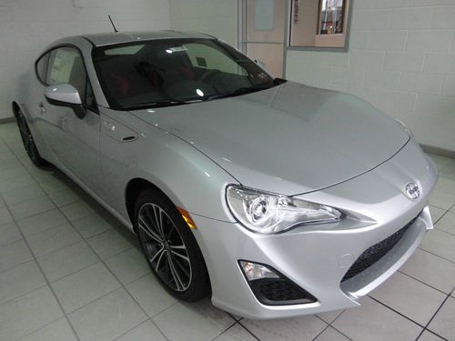 Brand new 2013 scion fr-s 6-speed manual argento paint! just arrived! stick!