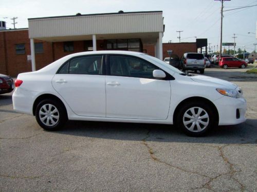 2011 toyota corolla base