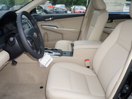 2014 toyota camry hybrid xle