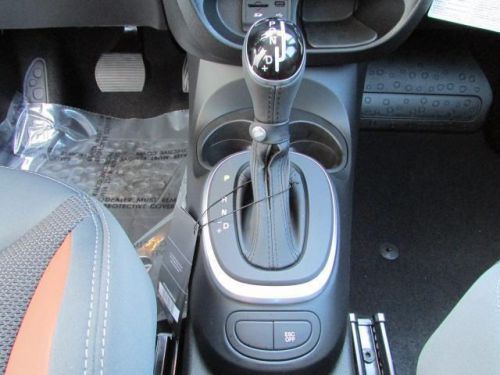 2014 Fiat 500L Trekking, US $20,998.00, image 3