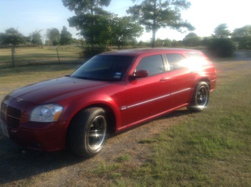 2005 dodge magnum r/t wagon 4-door 5.7l