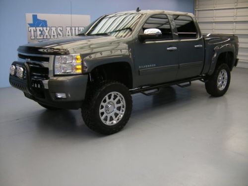 We finance!!! 2011 chevrolet silverado 1500 lt 4x4  lifted 21k miles  texas auto