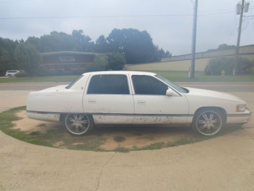 1996 cadillac deville base sedan 4-door 4.6l