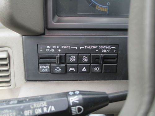 1993 Cadillac Allante Base Convertible 2-Door 4.6L, image 18