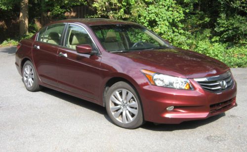 2012 honda accord ex-l  only 13800 miles, v6 3.5l, balance of factory warranty