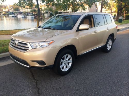 2013 toyota highlander ** great condition ** california car