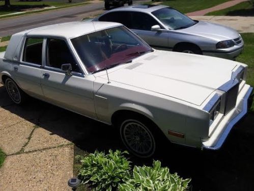 1984 chrysler fifth avenue base sedan 4-door 5.2l