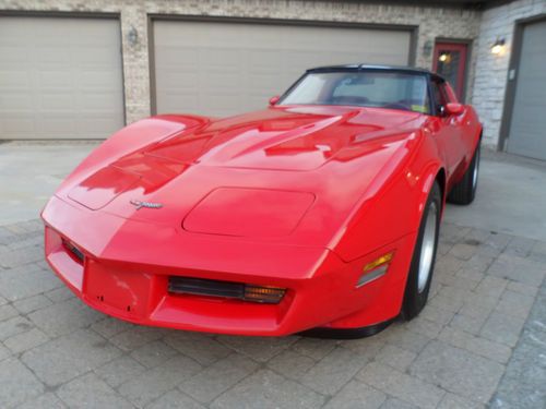 1981 corvette/ 4 speed -- 71,000 miles, excellent cond