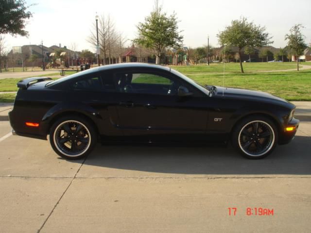 Ford mustang gt premium