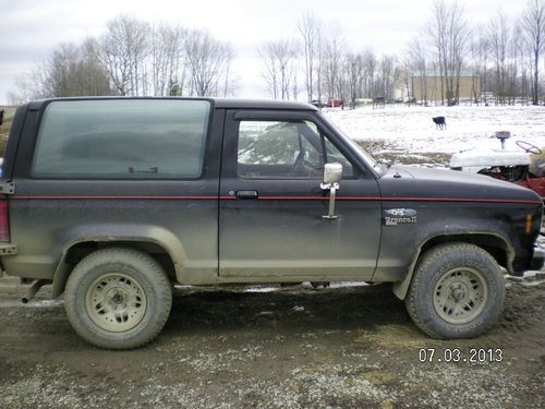 1987 ford bronco ii xlt sport utility 2-door 2.9l