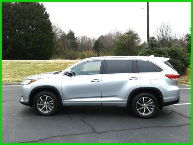 2017 toyota highlander