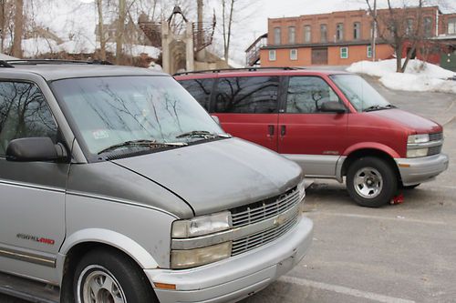 3 astro vans!! 3 vans for 1 price!! look!! perfect for business!! low reserve!!!