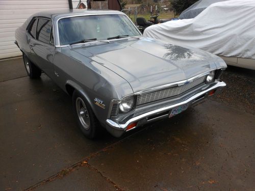 1972 nova,dressed up 350, shiftkit trans, possy rearend,flow master pipes,