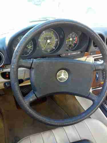 Mercedes Benz 1980 450-SL Sports Car 2 Door Conv.2 tops Color Beige Tan inside, image 4