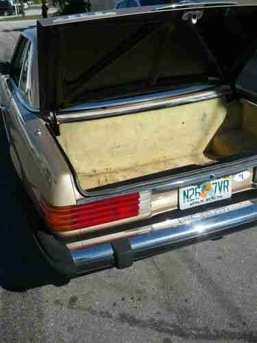 Mercedes Benz 1980 450-SL Sports Car 2 Door Conv.2 tops Color Beige Tan inside, image 15