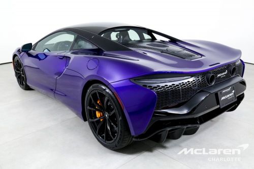 2024 McLaren Artura, US $289,425.00, image 2