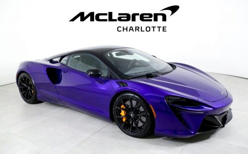 2024 McLaren Artura, US $289,425.00, image 8