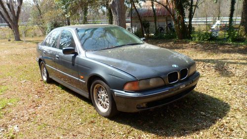 2000 bmw 528i base sedan 4-door 2.8l