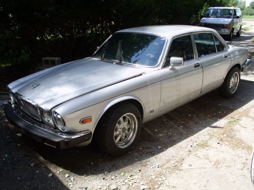 1983 jaguar xj6 base sedan 4-door 4.2l