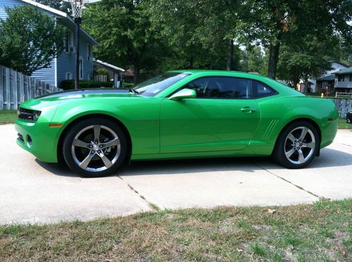 2011 chevrolet camaro lt coupe 2-door 3.6l