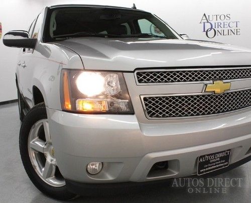 We finance 2010 chevrolet suburban 1500 ltz awd 8pass 1owner navi cleancarfax cd