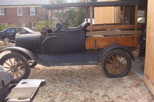 1917 ford model t 2 door truck wagon
